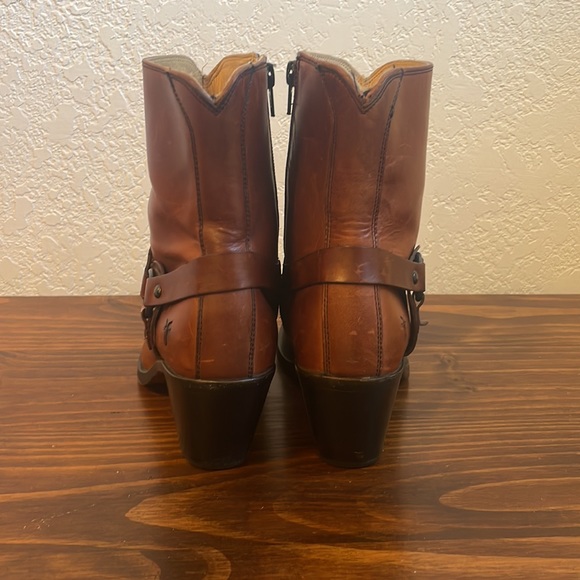 Frye Romy boot size 7.5 - Picture 4 of 8